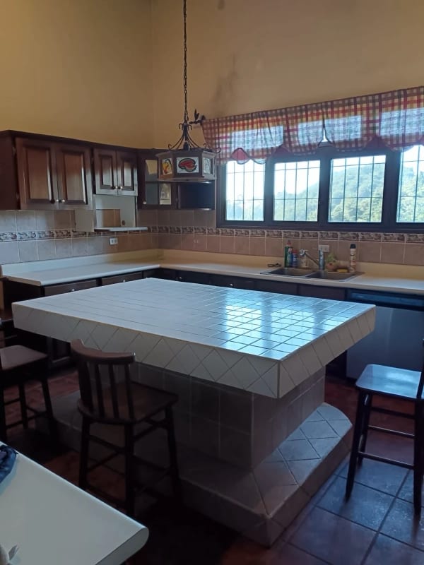 Casa en venta con amplio terreno - Km. 20.5 Carretera a San José Pinula — Casa en Venta en San José Pinula, Carretera a El Salvador, Guatemala, Ciudad — foto 5 de 17