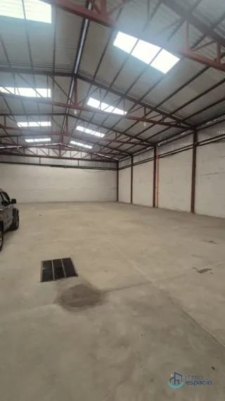 Bodega en renta-  San Cristobal — Bodega / Ofibodega en Alquiler en Pinares de San Cristobal, Zona 8 Mixco, Guatemala, Ciudad — miniatura 14 de 17
