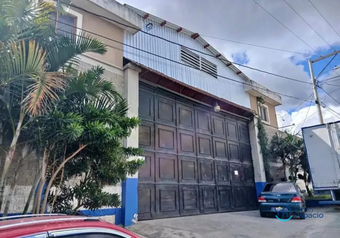 Bodega en renta- San Cristobal — Bodega / Ofibodega en Alquiler en Pinares de San Cristobal, Zona 8 Mixco, Guatemala, Ciudad — foto 9 de 17