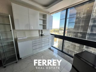 🏥 Clínica en Venta – Zona 10 — Oficina en Venta en Zona 10, Guatemala, Ciudad — miniatura 1 de 12
