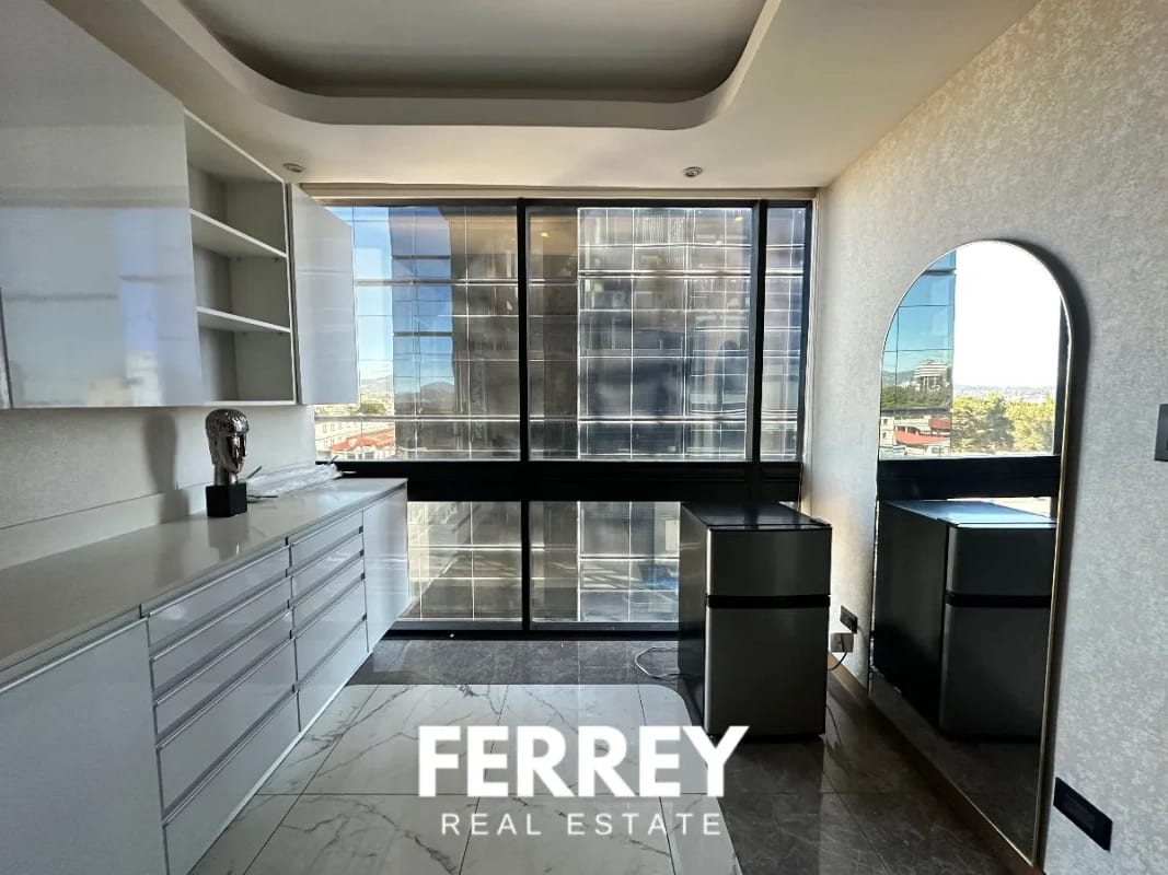 🏥 Clínica en Venta – Zona 10 — Oficina en Venta en Zona 10, Guatemala, Ciudad — foto 7 de 12