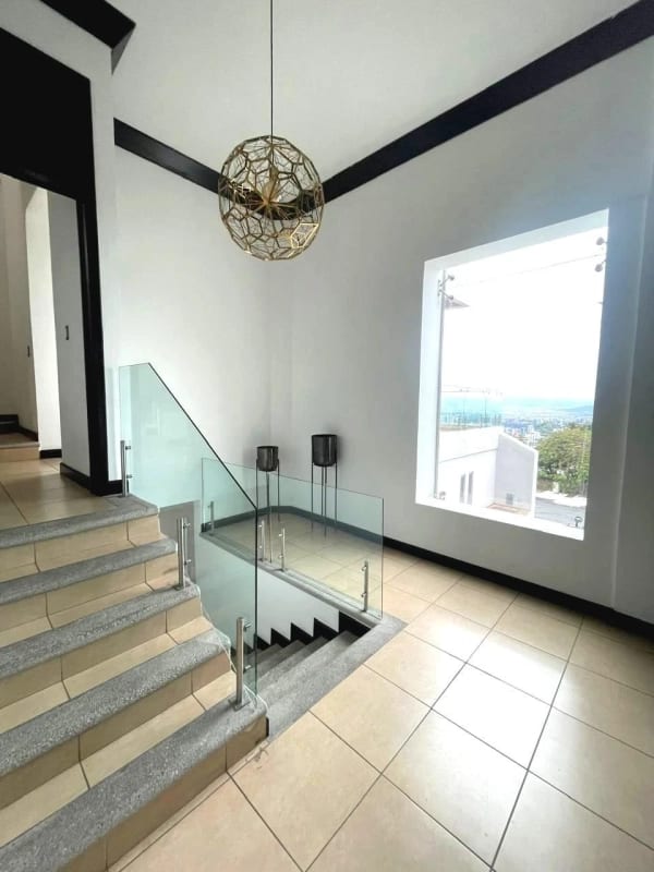 CASA EN VENTA RESIDENCIAL LA MIRADA KM. 10.5 CARRETERA A EL SALADOR — Casa en Venta en Carretera a El Salvador, Guatemala, Ciudad — foto 11 de 12