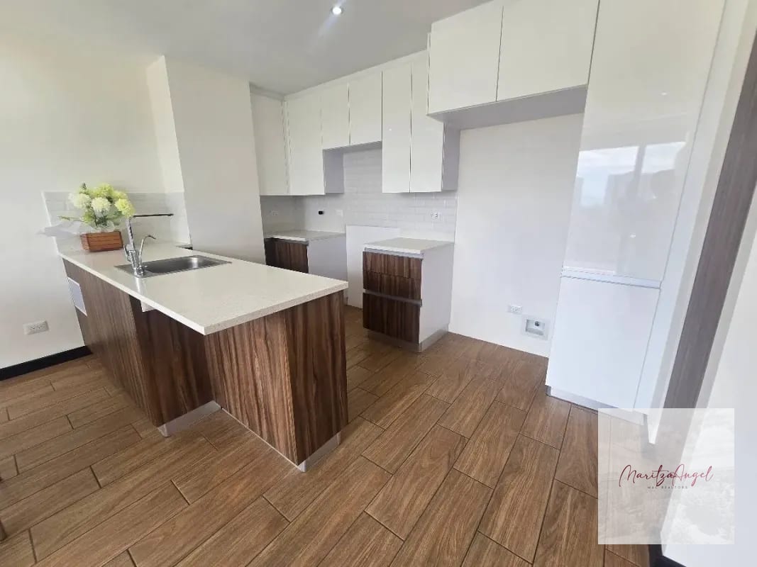 VENTA DE APARTAMENTO EN ZONA 15 TORRE PRAGA — Apartamento en Venta en Zona 15, Guatemala, Ciudad — foto 14 de 15