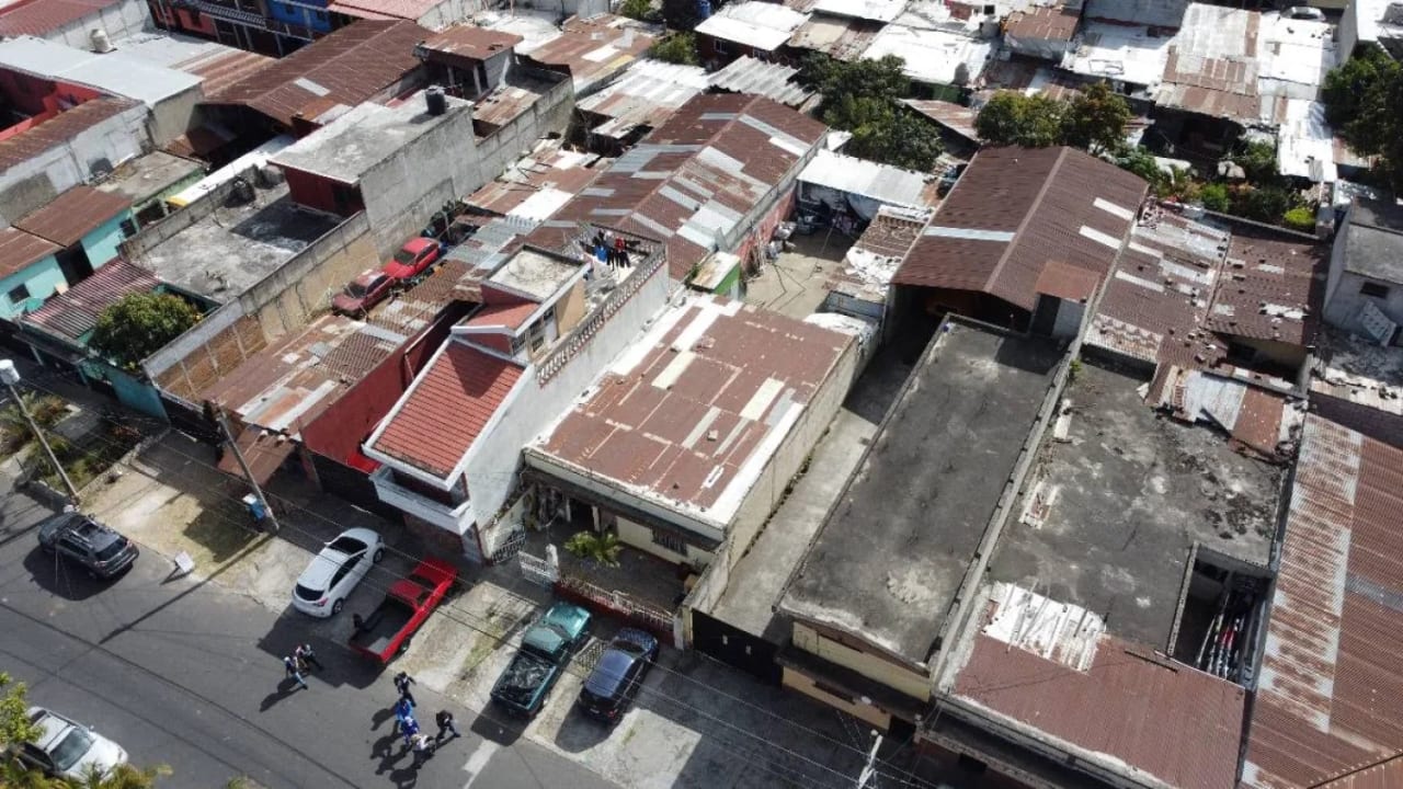 Propiedad con Potencial Comercial a 80m de Blvd. San Nicolás – Zona 4 Mixco — Terreno en Venta en Montserrat II, Zona 4 Mixco, Guatemala, Ciudad — foto 3 de 9