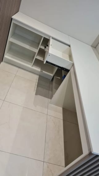 OFICINAS EN RENTA EDIFICIO RENOVATI ZONA 10 — Oficina en Alquiler en Renovati, Zona 10, Guatemala, Ciudad — miniatura 7 de 8