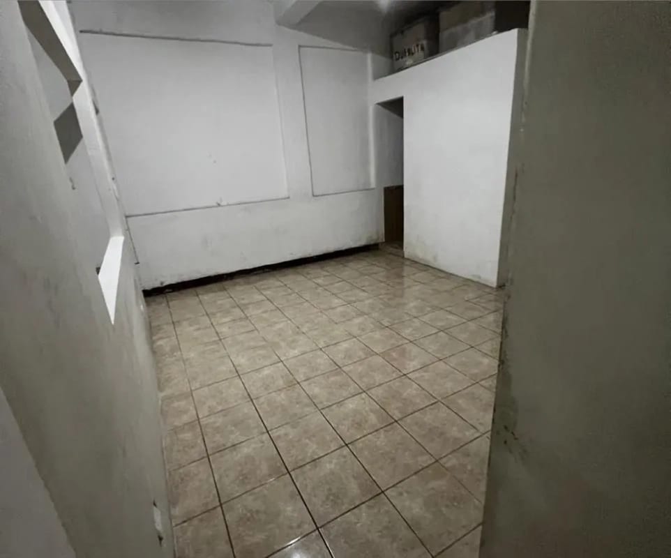 Propiedad en Zona 1 — Bodega / Ofibodega en Alquiler en Zona 1, Guatemala, Ciudad — foto 3 de 5