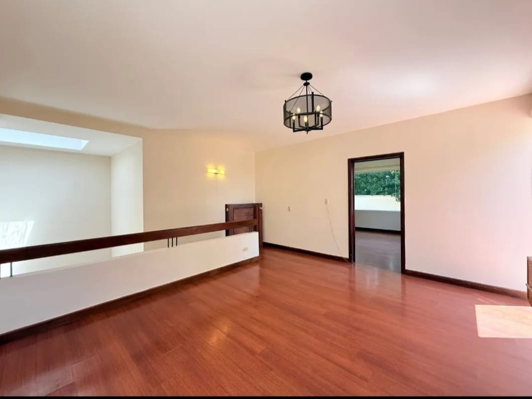 Vendo linda casa en  Portal del Bosque Kms. 22.5 CAES — Casa en Venta en Portal del Bosque, Carretera a El Salvador, Guatemala, Ciudad — foto 3 de 17
