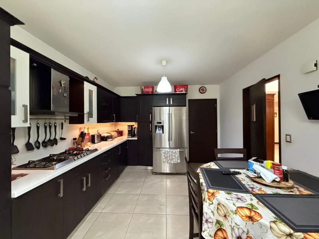 Vendo linda casa en La Fontana, km 25 CAES — Casa en Venta en La Fontana II, Carretera a El Salvador, Guatemala, Ciudad — foto 12 de 17