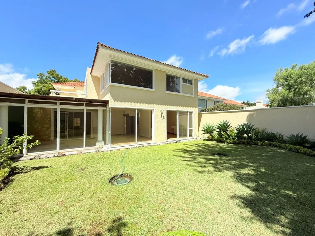 Vendo linda casa en La Fontana, km 25 CAES — Casa en Venta en La Fontana II, Carretera a El Salvador, Guatemala, Ciudad — foto 4 de 17