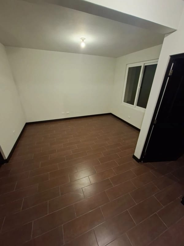 Casa en Venta CAES 14.5 — Casa en Venta en Carretera a El Salvador, Guatemala, Ciudad — foto 7 de 17