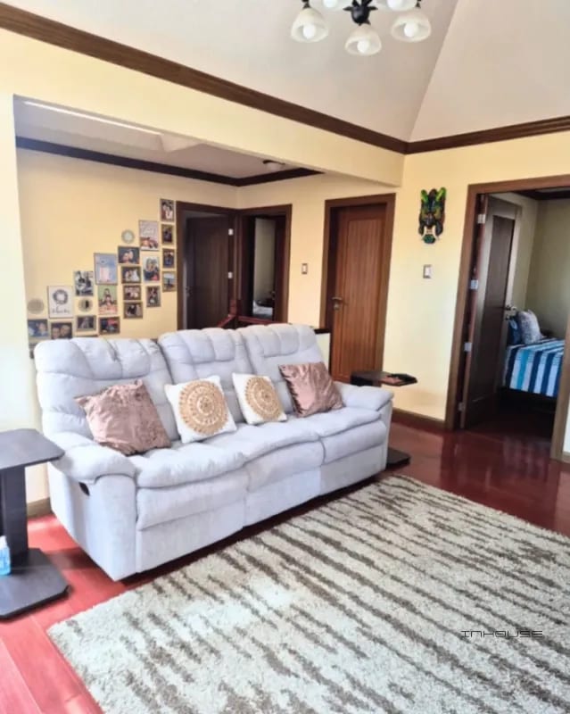 CASA EN VENTA EN CAES KM 29 CON PISCINA — Casa en Venta en Villas de San Martin de Allende, Carretera a El Salvador, Guatemala, Ciudad — foto 3 de 9