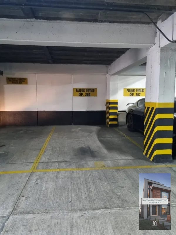 VENDO OFICINA EN ZONA 10 — Oficina en Venta en Plaza Buró, Zona 10, Guatemala, Ciudad — foto 4 de 10