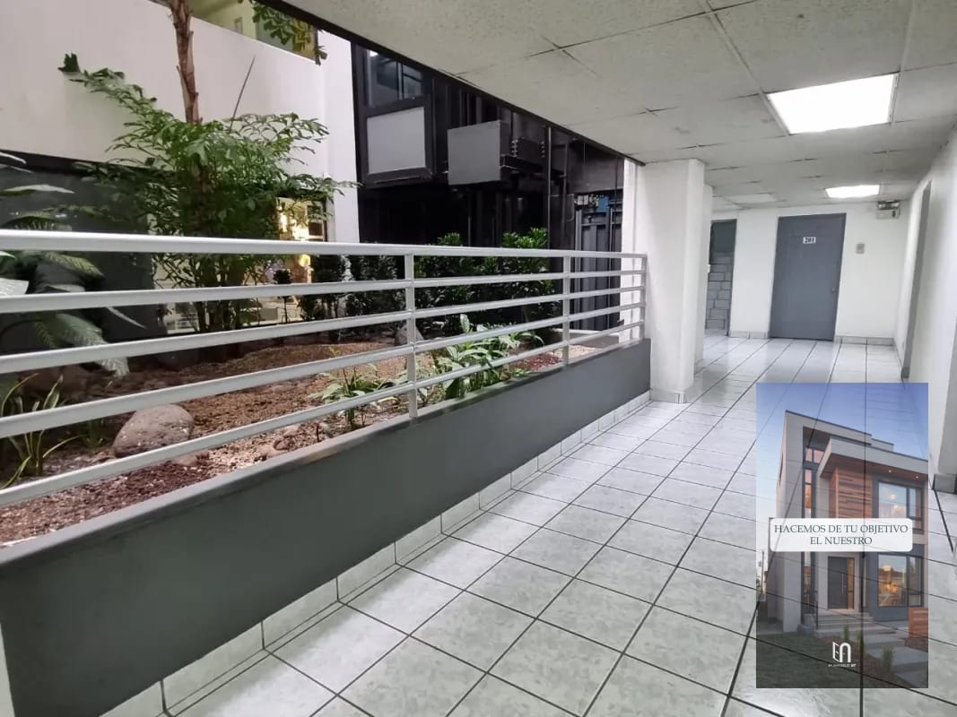 VENDO OFICINA EN ZONA 10 — Oficina en Venta en Plaza Buró, Zona 10, Guatemala, Ciudad — foto 2 de 10
