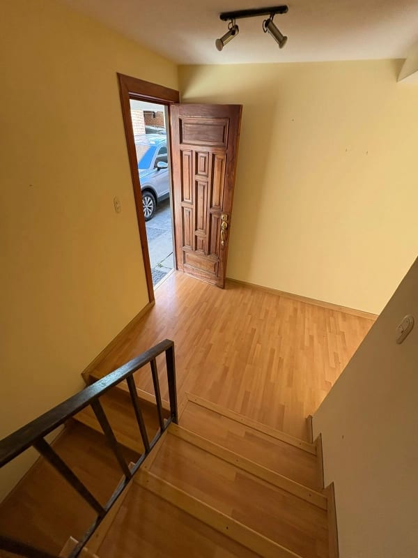 Casa en renta para vivienda u oficina en zona 14 — Casa en Alquiler en Zona 14, Guatemala, Ciudad — foto 9 de 15
