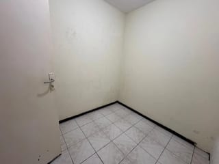 Casa en renta para vivienda u oficina en zona 14 — Casa en Alquiler en Zona 14, Guatemala, Ciudad — miniatura 5 de 15