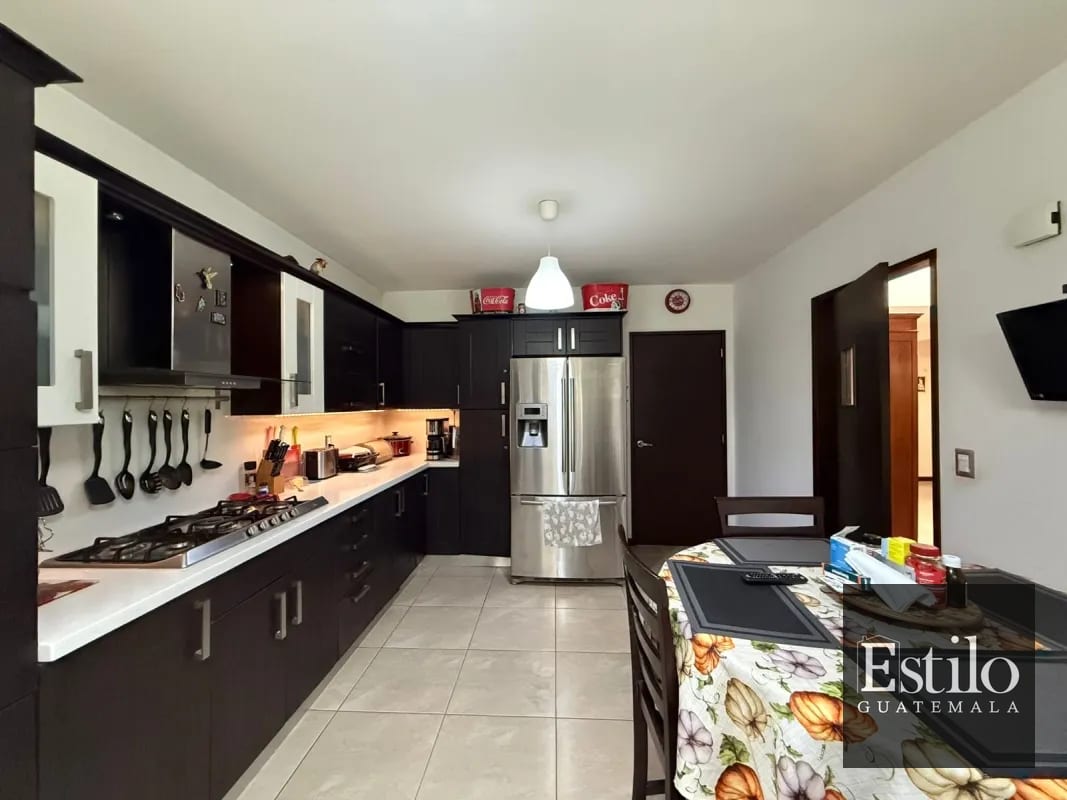 Casa en Venta la Fontana — Casa en Venta en Carretera a El Salvador, Guatemala, Ciudad — foto 5 de 15