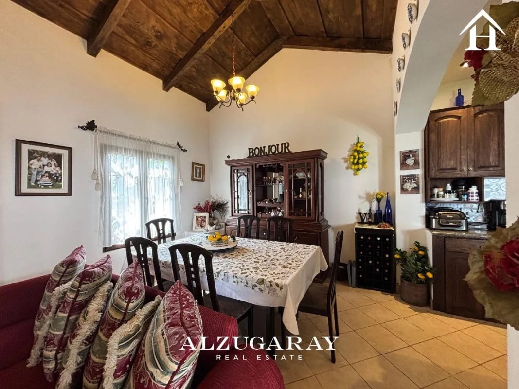 CASA ESTILO COLONIAL C/ JARDIN 2 HAB. / SAN PEDRO LAS HUERTAS — Casa en Venta en San Pedro Las Huertas, Antigua, Sacatepéquez — foto 12 de 13