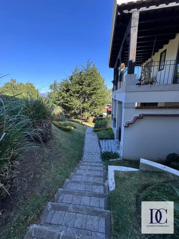CASA EN VENTA CON PISCINA – LAZOS DE FRAIJANES; KM.20 CAES — Casa en Venta en Lazos de Fraijanes, Carretera a El Salvador, Guatemala, Ciudad — foto 9 de 15