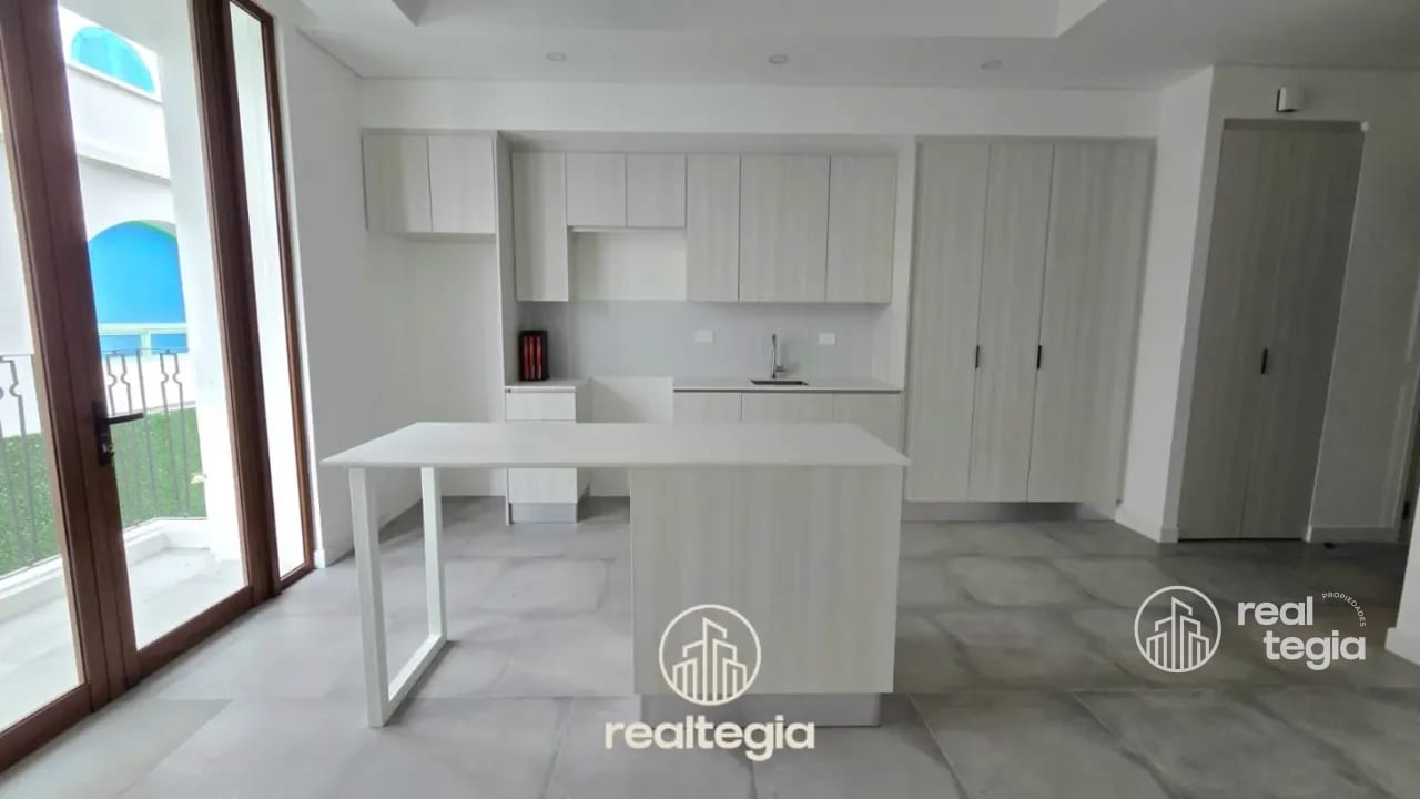 APARTAMENTO ANTARES DE CAYALÁ ZONA 16 — Apartamento en Venta en Zona 16, Guatemala, Ciudad — foto 1 de 5