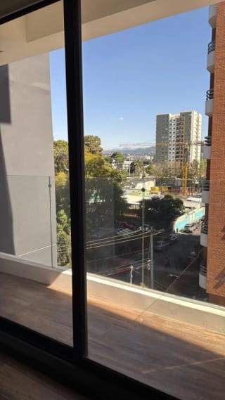 Vive cerca de todo!!!!! — Apartamento en Venta en Moretti, Zona 10, Guatemala, Ciudad — miniatura 2 de 5