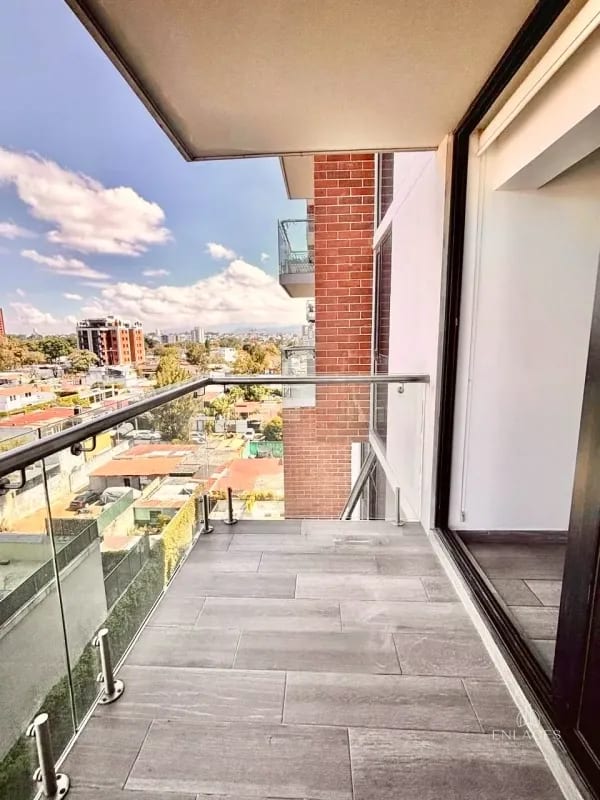 Zona 11 • Apartamento en Venta • Edificio Aralia — Apartamento en Venta en Aralia Mariscal, Zona 11, Guatemala, Ciudad — foto 11 de 14