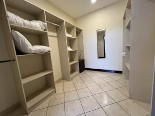 Renta amplio apartamento 3 Dormitorios | Milenia Zona 10 — Apartamento en Alquiler en Milenia, Zona 10, Guatemala, Ciudad — miniatura 8 de 17