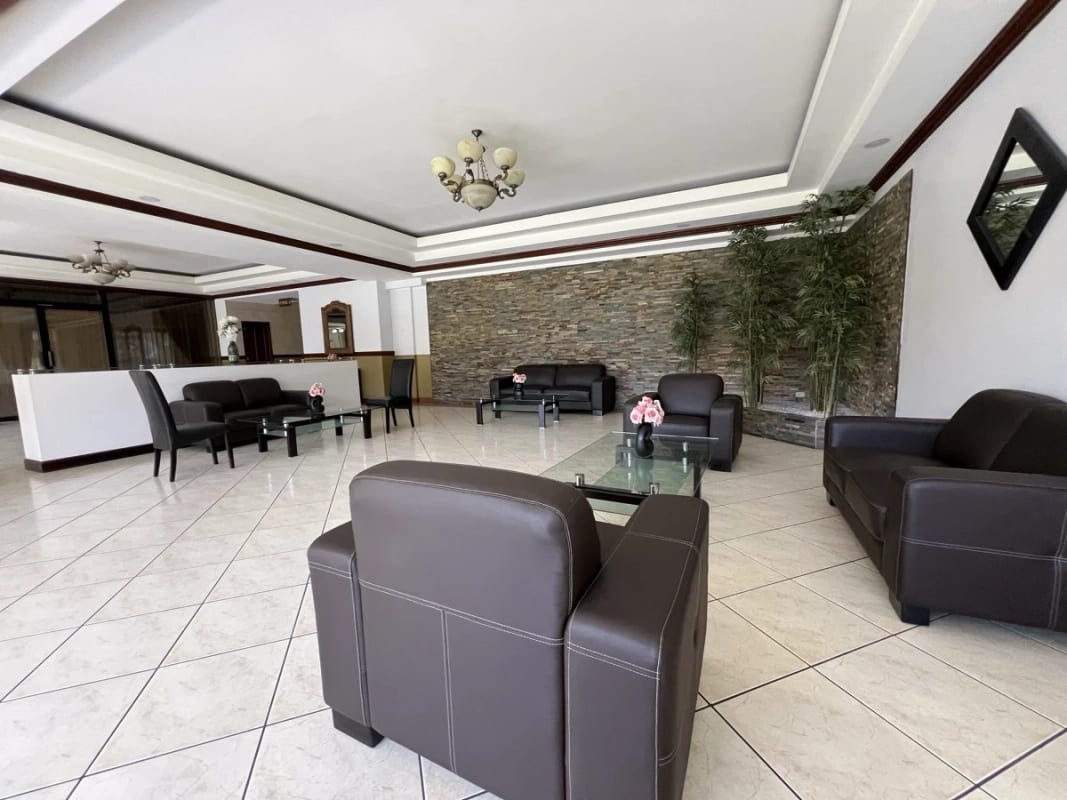 Renta amplio apartamento 3 Dormitorios | Milenia Zona 10 — Apartamento en Alquiler en Milenia, Zona 10, Guatemala, Ciudad — foto 2 de 17