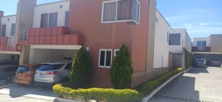 VENDO HERMOSA CASA DE ESQUINA EN CONCOMINIO BELLA VISTA CIUDAD SAN CRISTOBAL, ZONA 8 MIXCO — Casa en Venta en Bella Vista de San Cristobal II, Zona 8 Mixco, Guatemala, Ciudad — miniatura 1 de 15