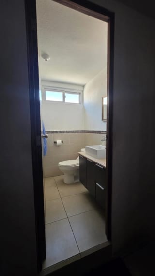 VENDO HERMOSA CASA DE ESQUINA EN CONCOMINIO BELLA VISTA CIUDAD SAN CRISTOBAL, ZONA 8 MIXCO — Casa en Venta en Bella Vista de San Cristobal II, Zona 8 Mixco, Guatemala, Ciudad — miniatura 13 de 15