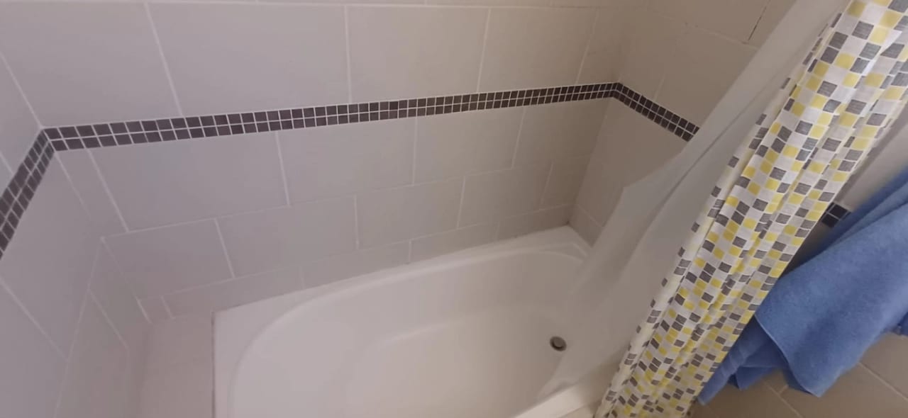 VENDO HERMOSA CASA DE ESQUINA EN CONCOMINIO BELLA VISTA CIUDAD SAN CRISTOBAL, ZONA 8 MIXCO — Casa en Venta en Bella Vista de San Cristobal II, Zona 8 Mixco, Guatemala, Ciudad — foto 11 de 15