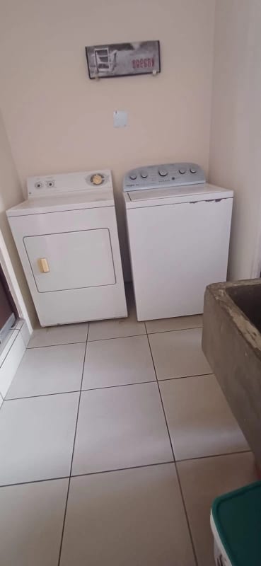 VENDO HERMOSA CASA DE ESQUINA EN CONCOMINIO BELLA VISTA CIUDAD SAN CRISTOBAL, ZONA 8 MIXCO — Casa en Venta en Bella Vista de San Cristobal II, Zona 8 Mixco, Guatemala, Ciudad — foto 3 de 15