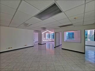 Oficina en zona 14 — Oficina en Alquiler en Zona 14, Guatemala, Ciudad — miniatura 1 de 4