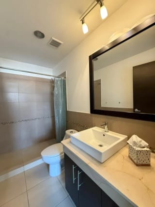 Vendo apartamento en zona 14 — Apartamento en Venta en Catania, Zona 14, Guatemala, Ciudad — miniatura 3 de 14
