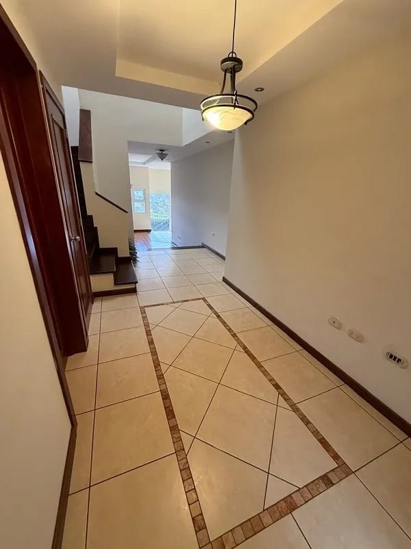 Alquiler de casa en La Rioja Carr. Salvador Km. 20.5 a Fraijanes — Casa en Alquiler en Fraijanes, Carretera a El Salvador, Guatemala, Ciudad — foto 14 de 14