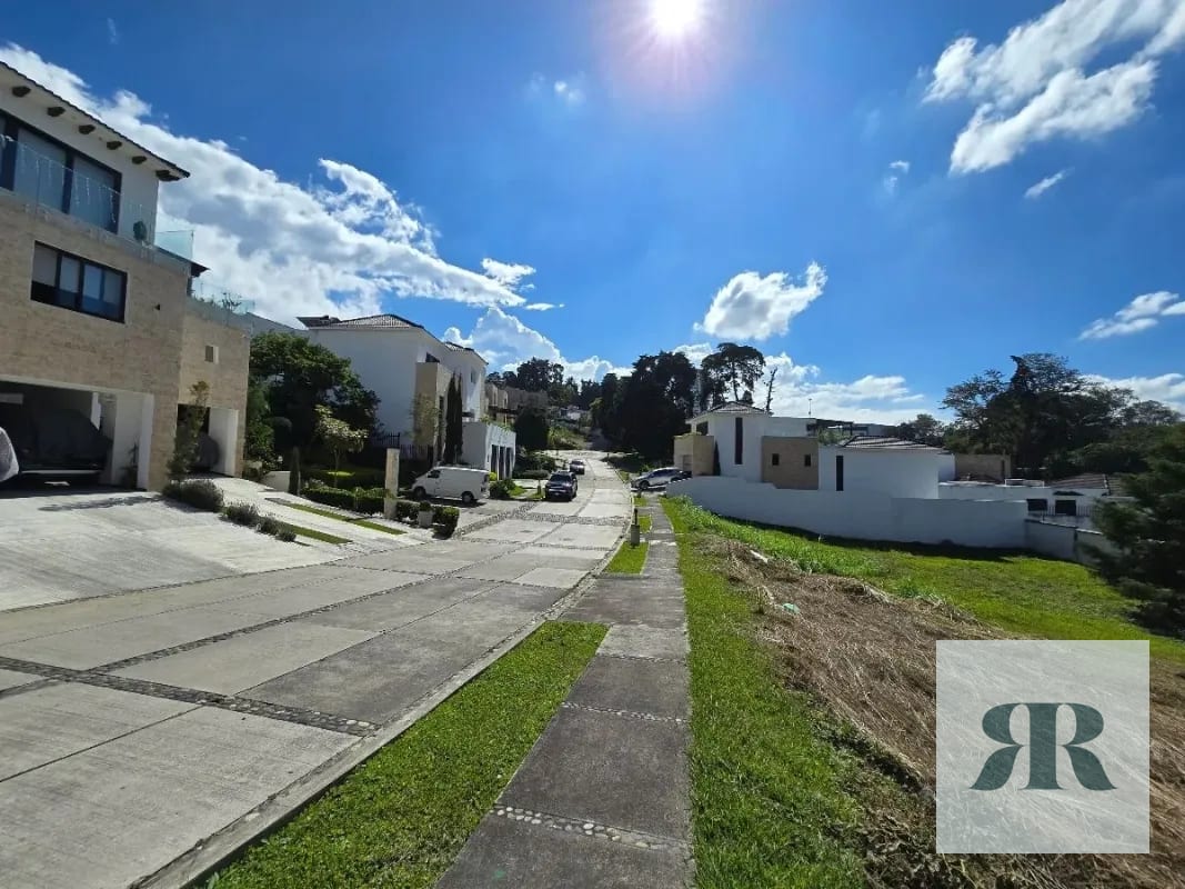 *Venta Terreno Lomas de San Isidro, Zona 16* — Terreno en Venta en Lomas de San Isidro, Zona 16, Guatemala, Ciudad — foto 6 de 6