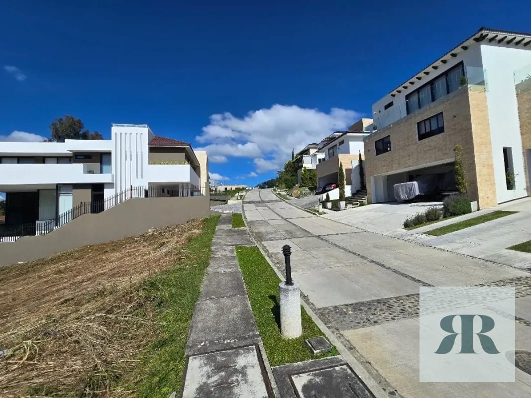 *Venta Terreno Lomas de San Isidro, Zona 16* — Terreno en Venta en Lomas de San Isidro, Zona 16, Guatemala, Ciudad — foto 5 de 6