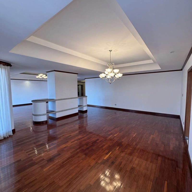 Apartamento en venta | 4 hab | 4 parqueos | Torre Castelar zona 10 — Apartamento en Venta en Torre Castelar, Zona 10, Guatemala, Ciudad — foto 13 de 13