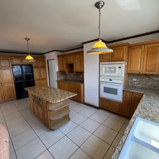 Apartamento en venta | 4 hab | 4 parqueos | Torre Castelar zona 10 — Apartamento en Venta en Torre Castelar, Zona 10, Guatemala, Ciudad — miniatura 10 de 13