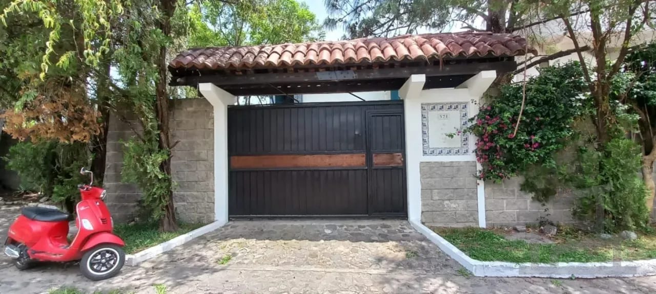 Residencia Exclusiva en Panajachel – Diseño Moderno con Módulo Independiente — Casa en Venta en Panajachel, Sololá — foto 5 de 6