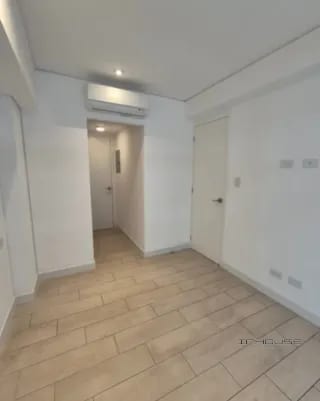 APARTAMENTO EN VENTA ZONA 4 QUO EN NIVEL BAJO — Apartamento en Venta en Zona 4, Guatemala, Ciudad — miniatura 3 de 10