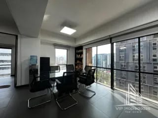 Oficina en alquiler en zona 10, Edificio Paladium — Oficina en Alquiler en Paladium, Zona 10, Guatemala, Ciudad — miniatura 1 de 8