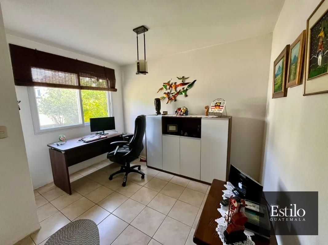 CASA EN VENTA FONTANA II — Casa en Venta en La Fontana II, Carretera a El Salvador, Guatemala, Ciudad — foto 7 de 9