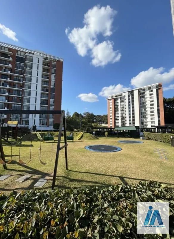 APARTAMENTO EN ALQUILER📍 Edificio San Isidro 20/21, Zona 16 — Apartamento en Alquiler en Zona 16, Guatemala, Ciudad — foto 1 de 12