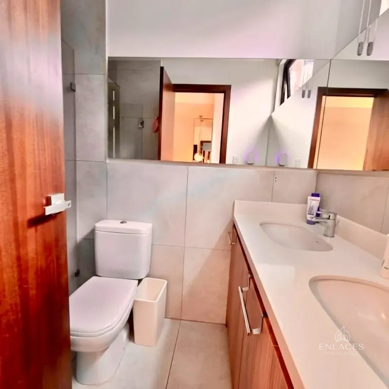 Zona 14 • Apartamento en Venta • Edificio Casa Roble — Apartamento en Venta en Casa Roble, Zona 14, Guatemala, Ciudad — foto 5 de 13