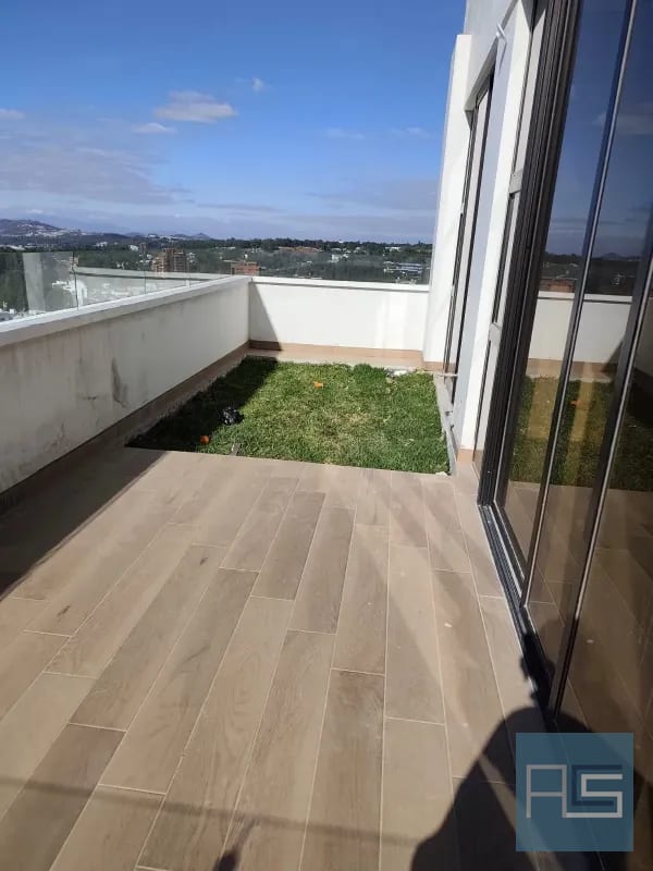 *Moderno Penthouse de 2 hab con jardín para estrenar, en venta en Vista Hermosa II, zona 15.  Vistas espectaculares* — Apartamento en Venta en Arles, Zona 15, Guatemala, Ciudad — foto 12 de 15