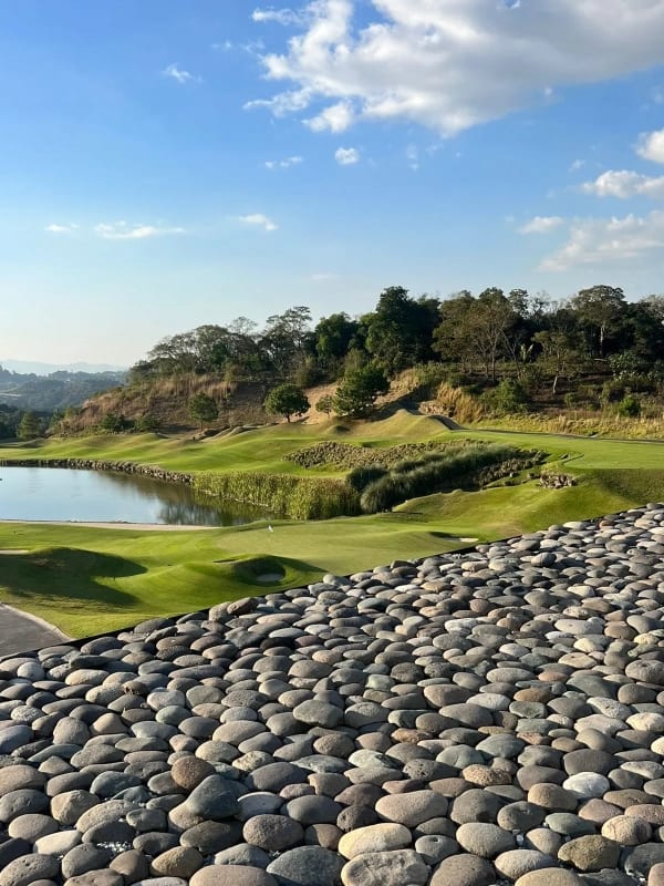 RESIDENCIA DE LUJO - CLUB DE GOLF EL PULTÉ - ZONA 24 — Casa en Venta en Zona 24, Guatemala, Ciudad — foto 7 de 14