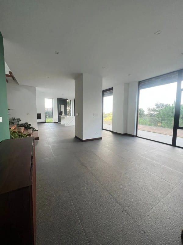 RESIDENCIA DE LUJO - CLUB DE GOLF EL PULTÉ - ZONA 24 — Casa en Venta en Zona 24, Guatemala, Ciudad — foto 6 de 14