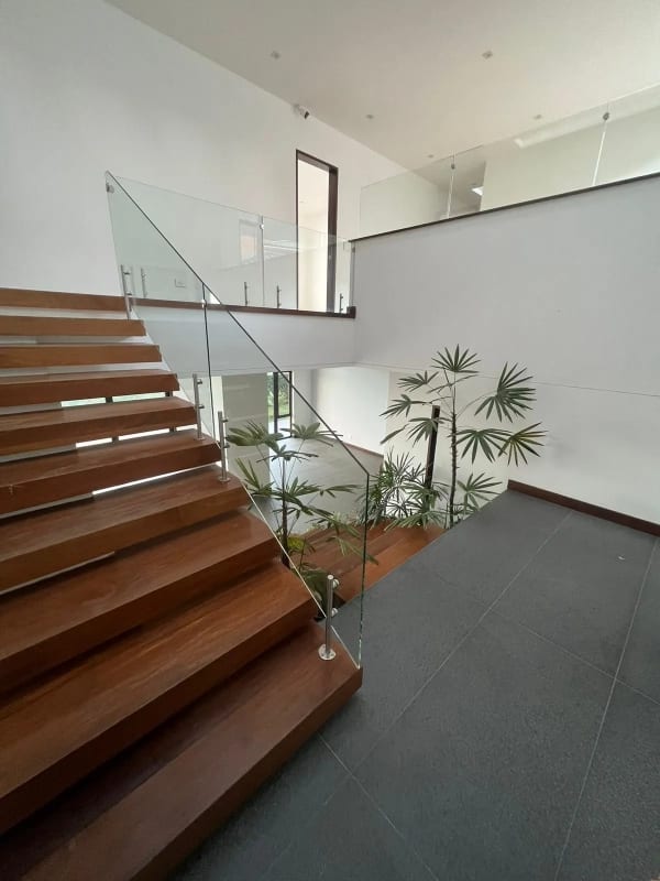 RESIDENCIA DE LUJO - CLUB DE GOLF EL PULTÉ - ZONA 24 — Casa en Venta en Zona 24, Guatemala, Ciudad — foto 4 de 14