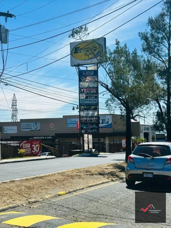 Local en Venta Boulevard Sur, San Cristóbal, Zona 8 de Mixco — Local en Venta en Zona 8 Mixco, Guatemala, Ciudad — foto 1 de 7