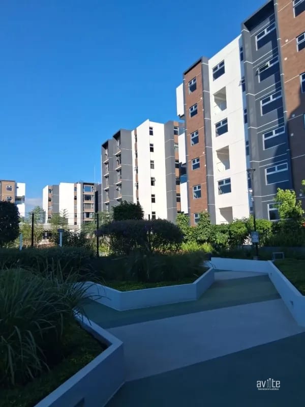 Condado Naranjo, Serena. de 3 habitaciones. Q6200 con mantenimiento incluido — Apartamento en Alquiler en Condado Naranjo, Zona 4 Mixco, Guatemala, Ciudad — foto 1 de 14